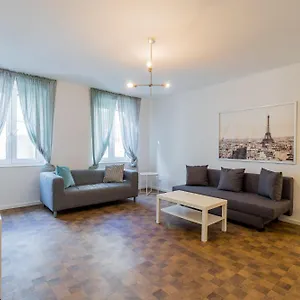Aparthotel Nena Hermannplatz, Berlino